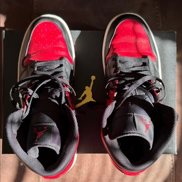 Nike Air Jordan I mid size - Picture 4 of 8